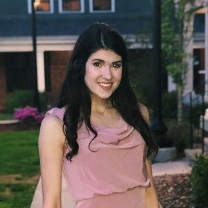 Meet your Posher, Vanessa